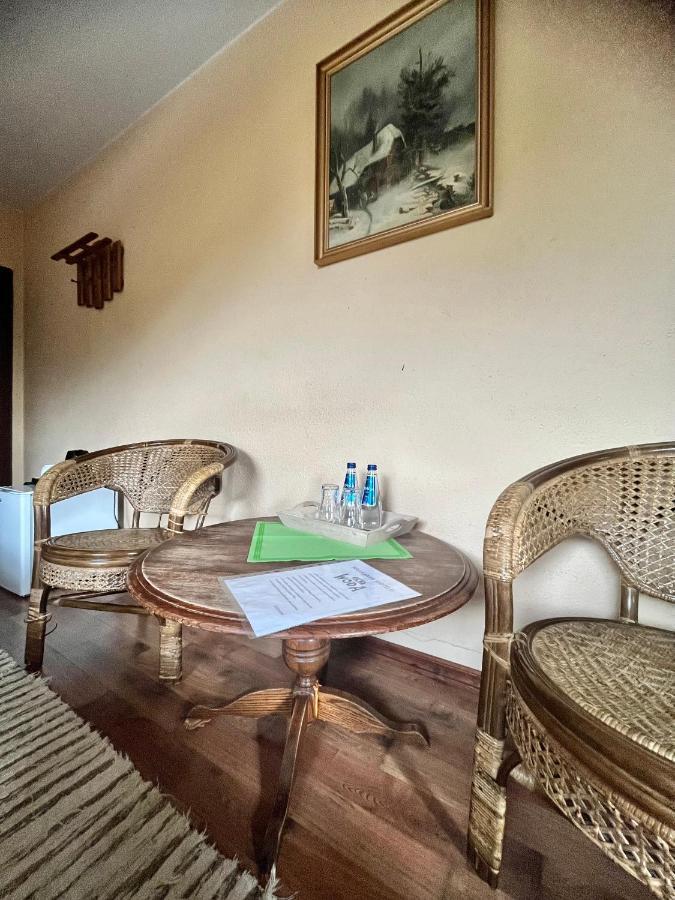 Zajazd Cicha Woda Maniowy Exteriér fotografie